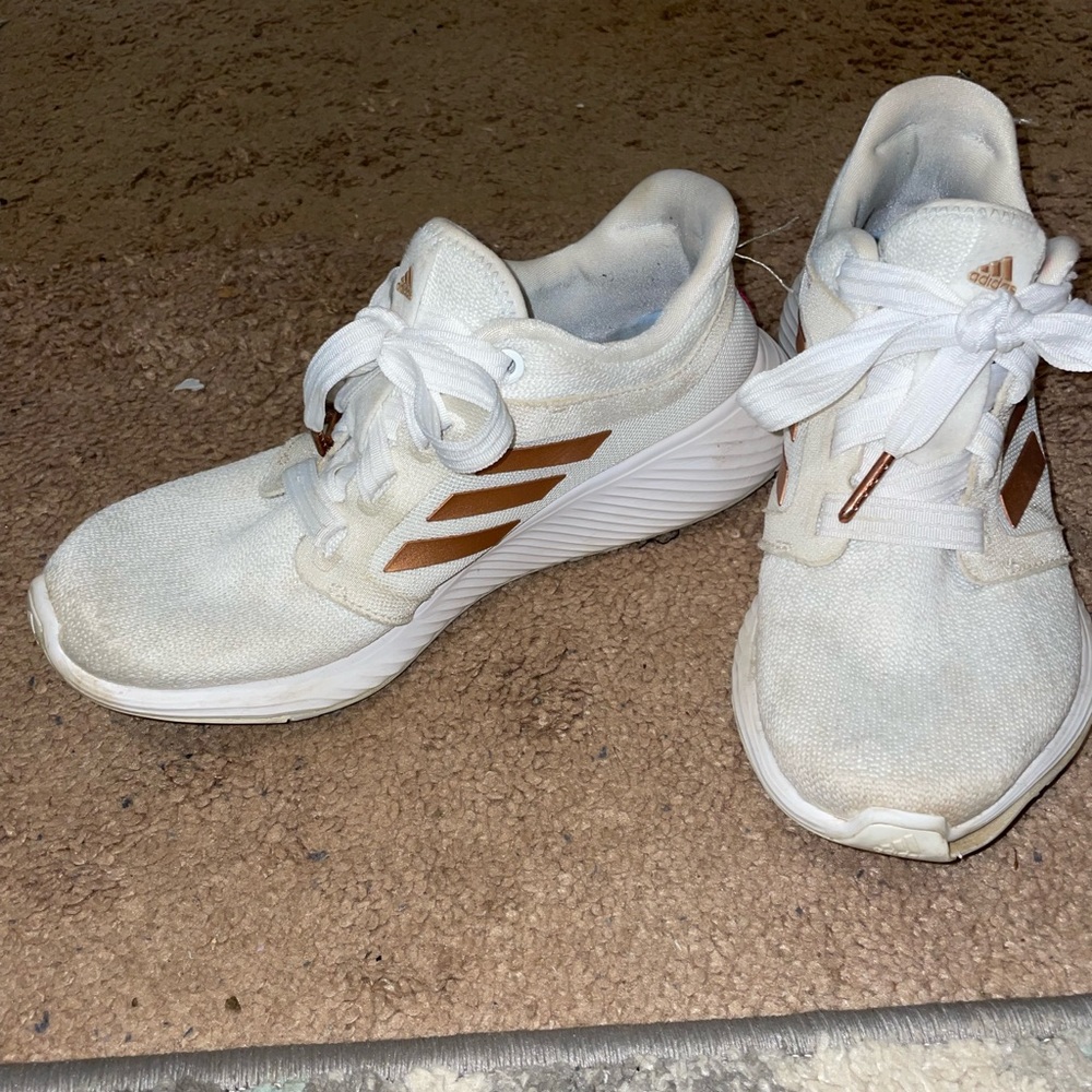 Adidas - Picture 3 of 4
